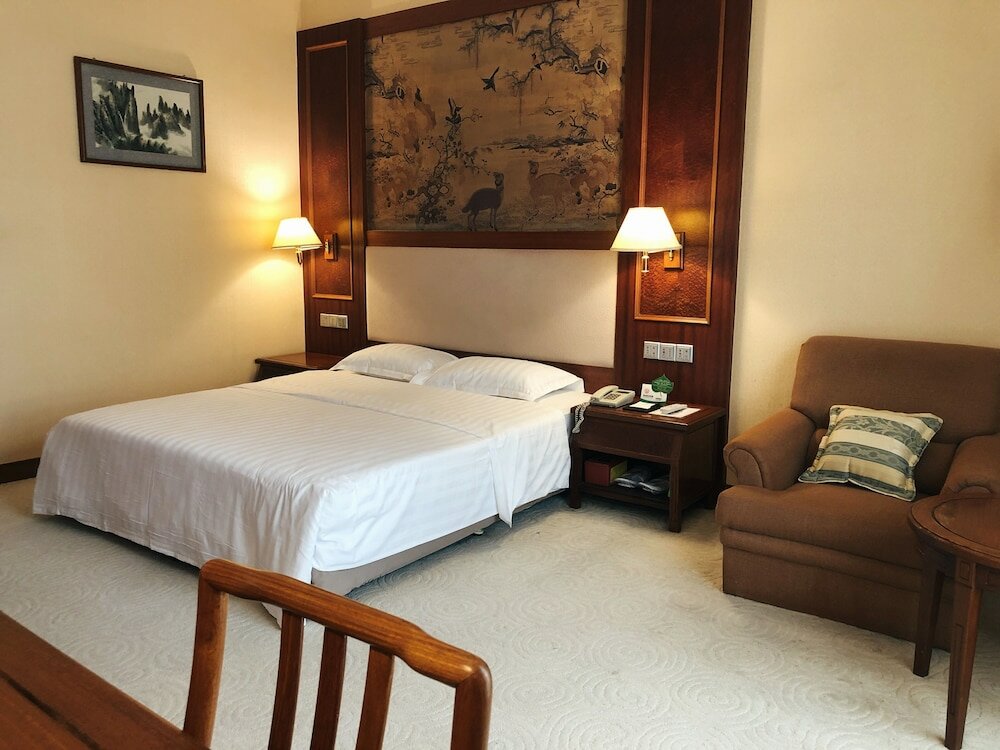 Фото Dongguan Gladden Hotel