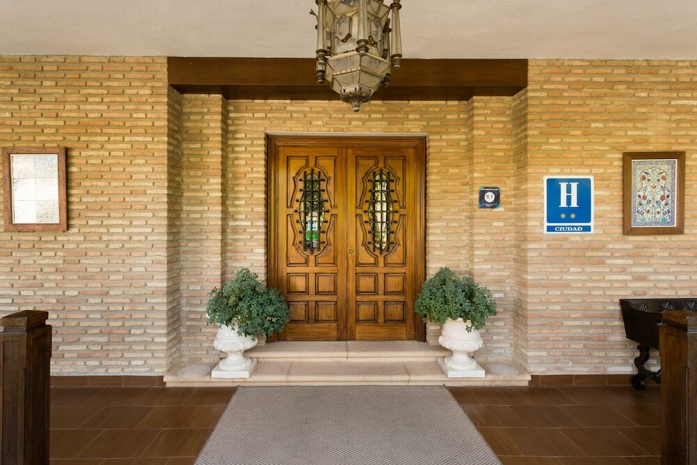 Фото Hotel Riad Arruzafa