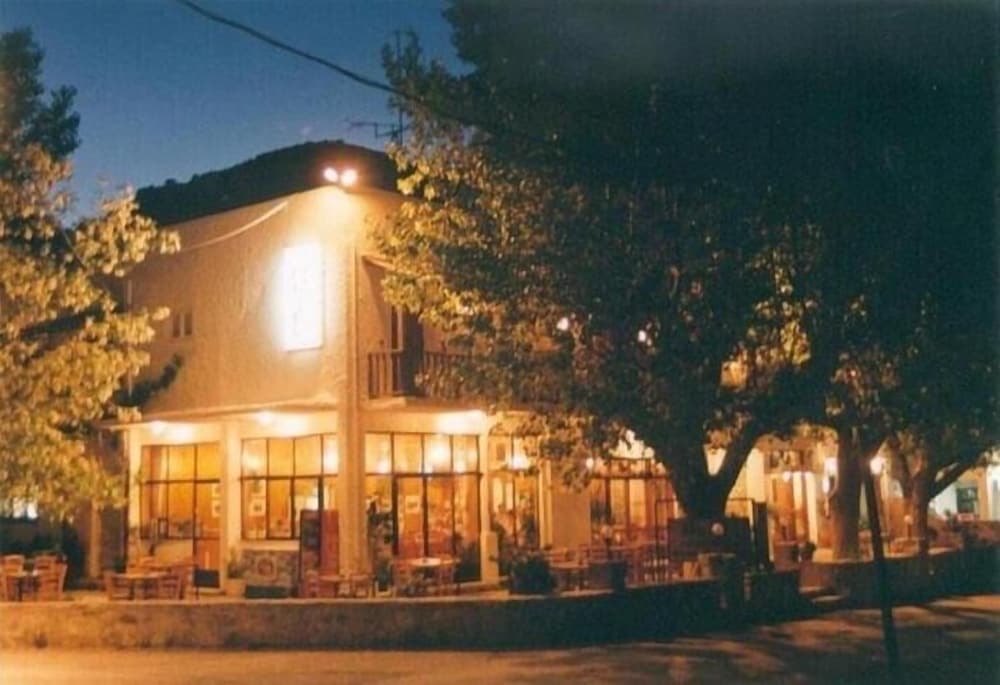 Фото Neos Omalos