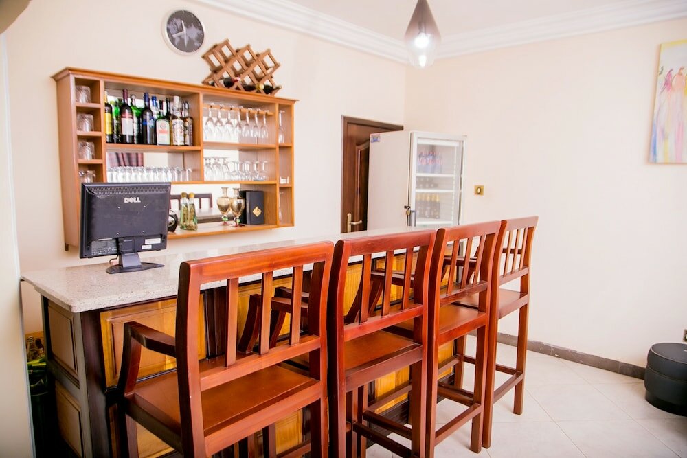 Фото Eden Vale Hotel