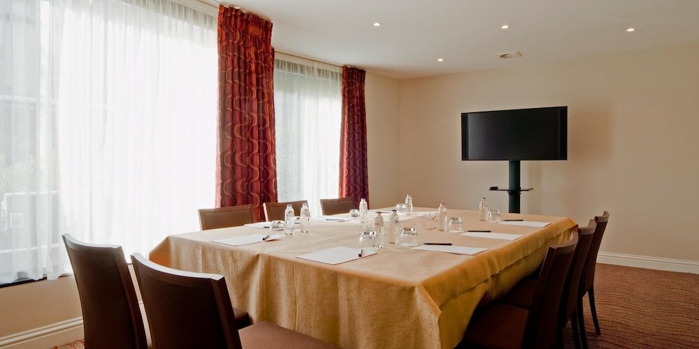 Фото Gresham Belson Hotel