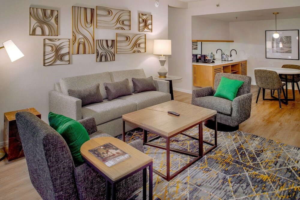 Фото Sheraton Westport Plaza Hotel St. Louis