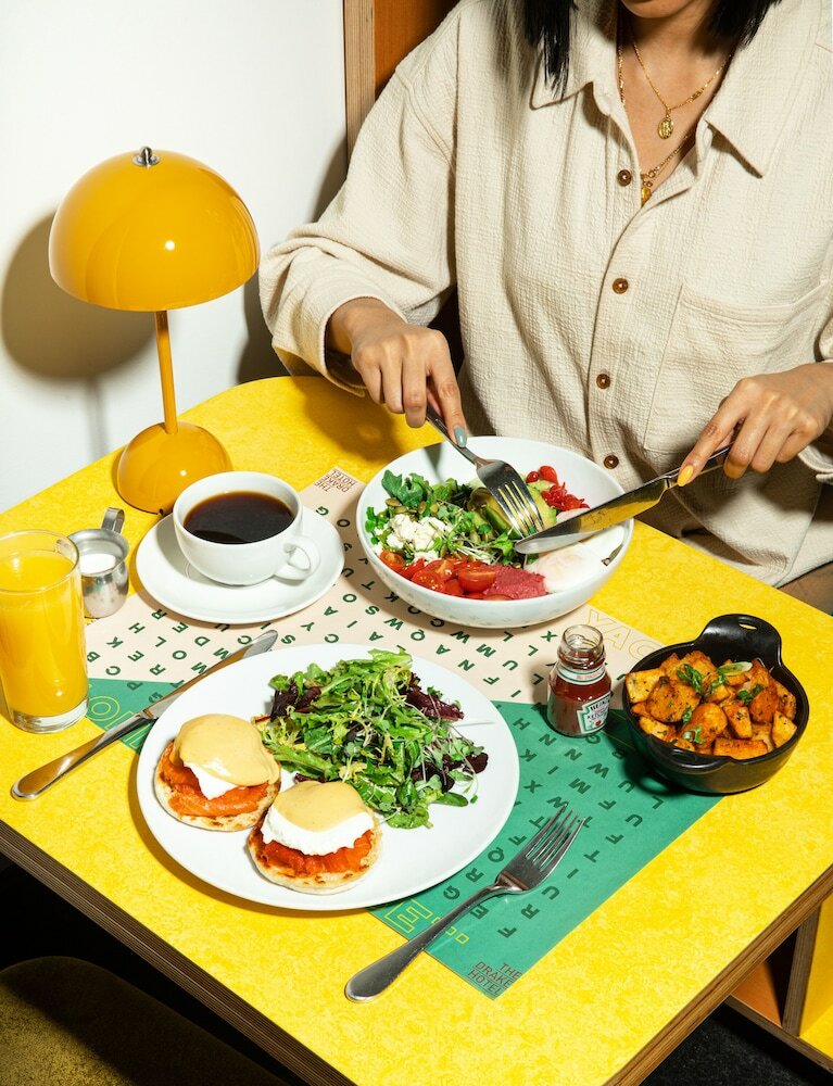 Фото The Drake Hotel