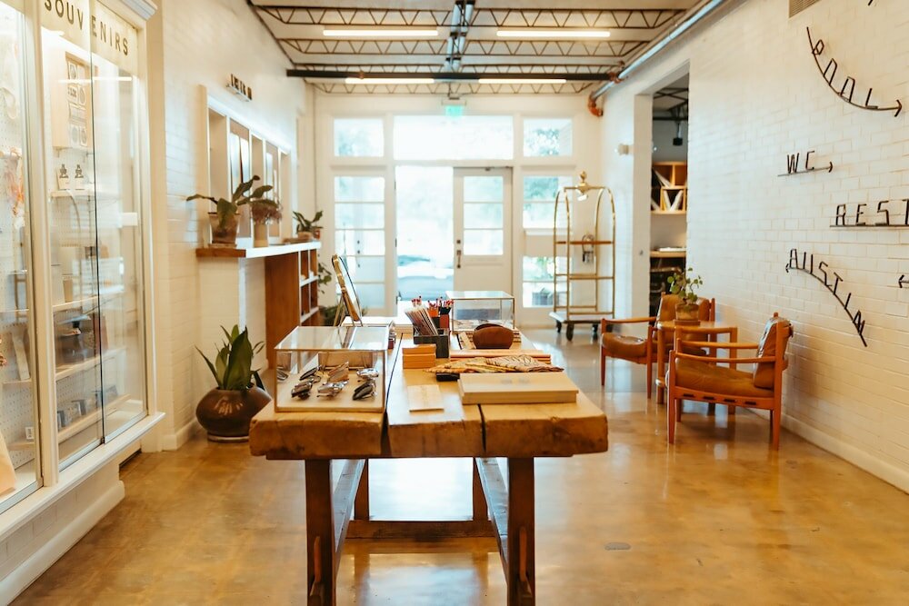 Фото The Carpenter Hotel