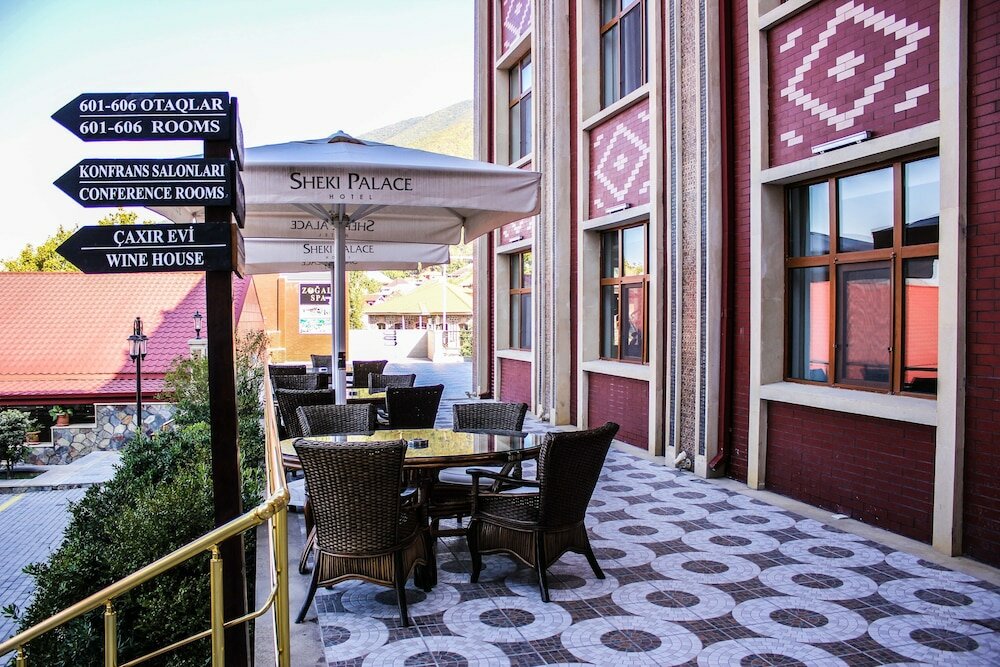 Фото Sheki Palace Hotel