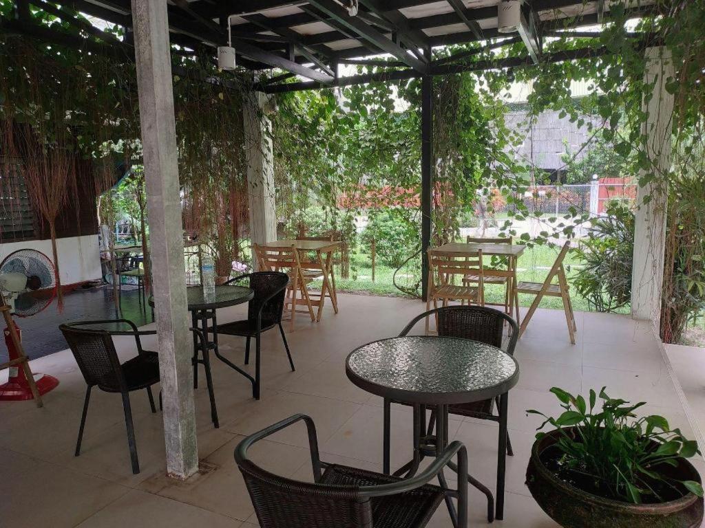 Фото V Valley Resort