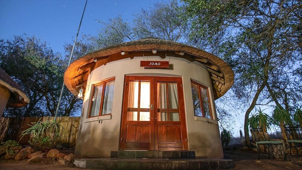 Фото Ivory Wilderness River Rock Lodge