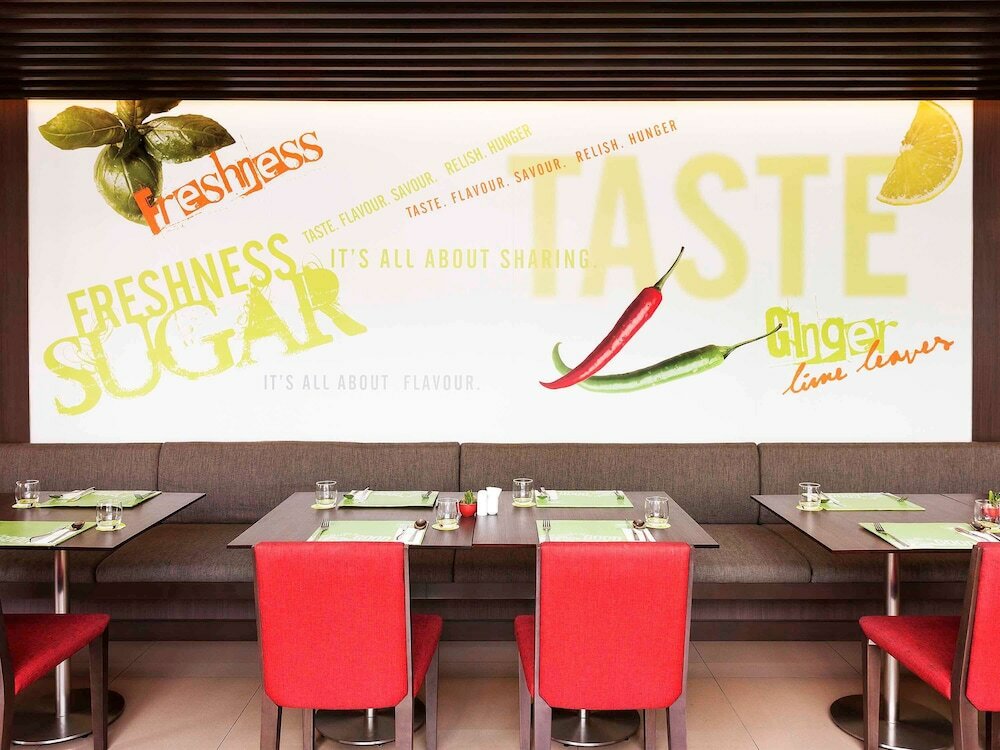 Фото Ibis Bangkok Riverside