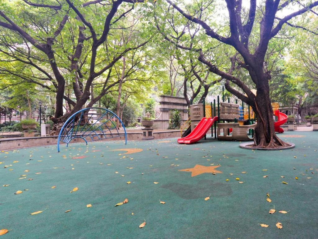 Фото New Pearl River Hotel