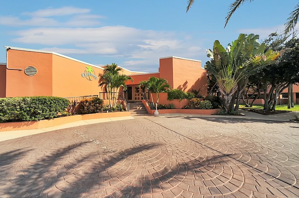 Фото Oceanique Resort by Capital Vacations