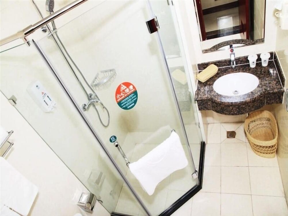 Фото Greentree Inn Beijing Yanqing Gaota Rd Express Hotel