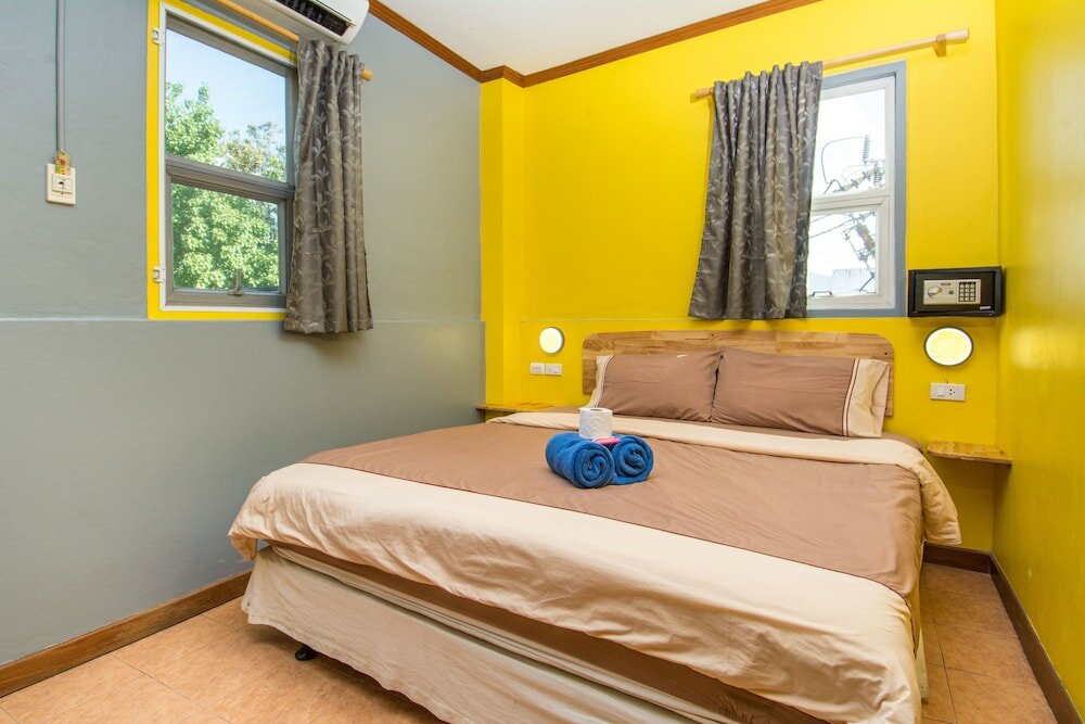 Фото Central Guesthouse