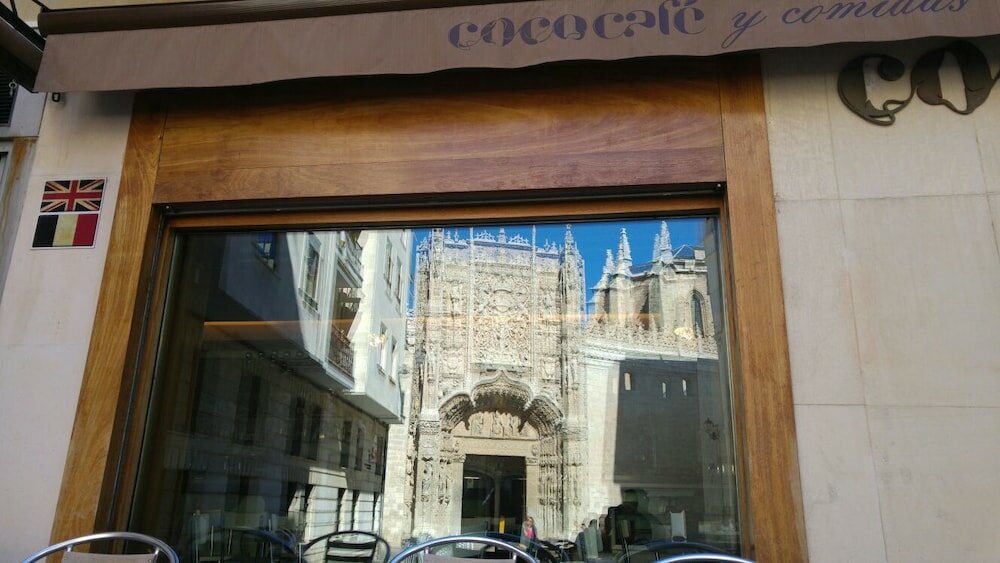 Фото Hostal Ramón y Cajal