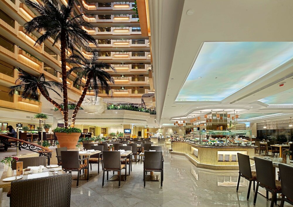 Фото The Royal Garden