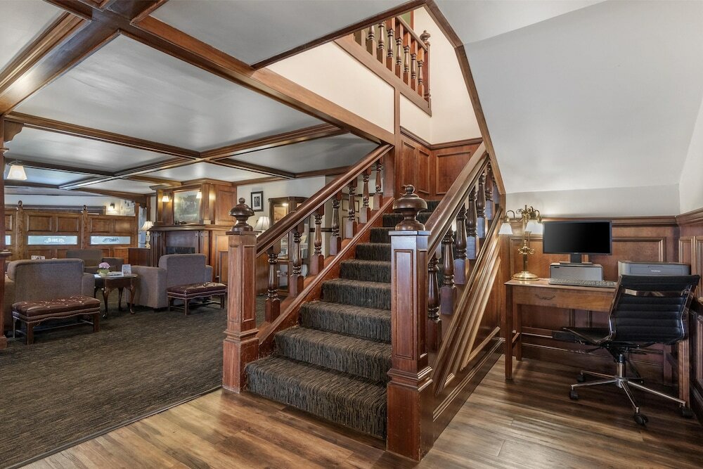 Фото SureStay Plus Hotel by Best Western Auburn