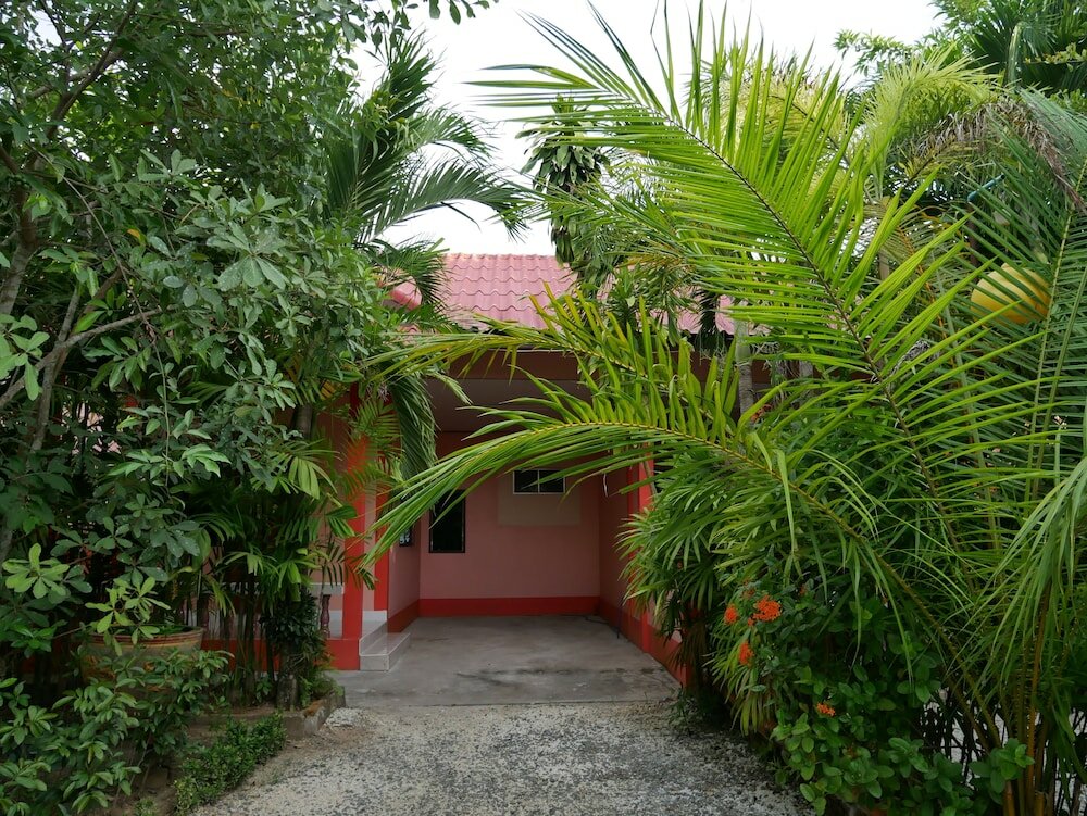 Фото Baan Suan Palm Resort