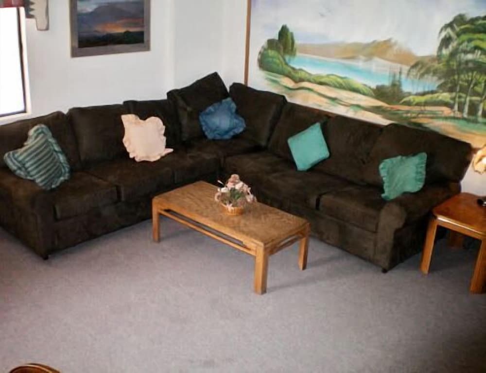 Фото Coronada Inn and Suites