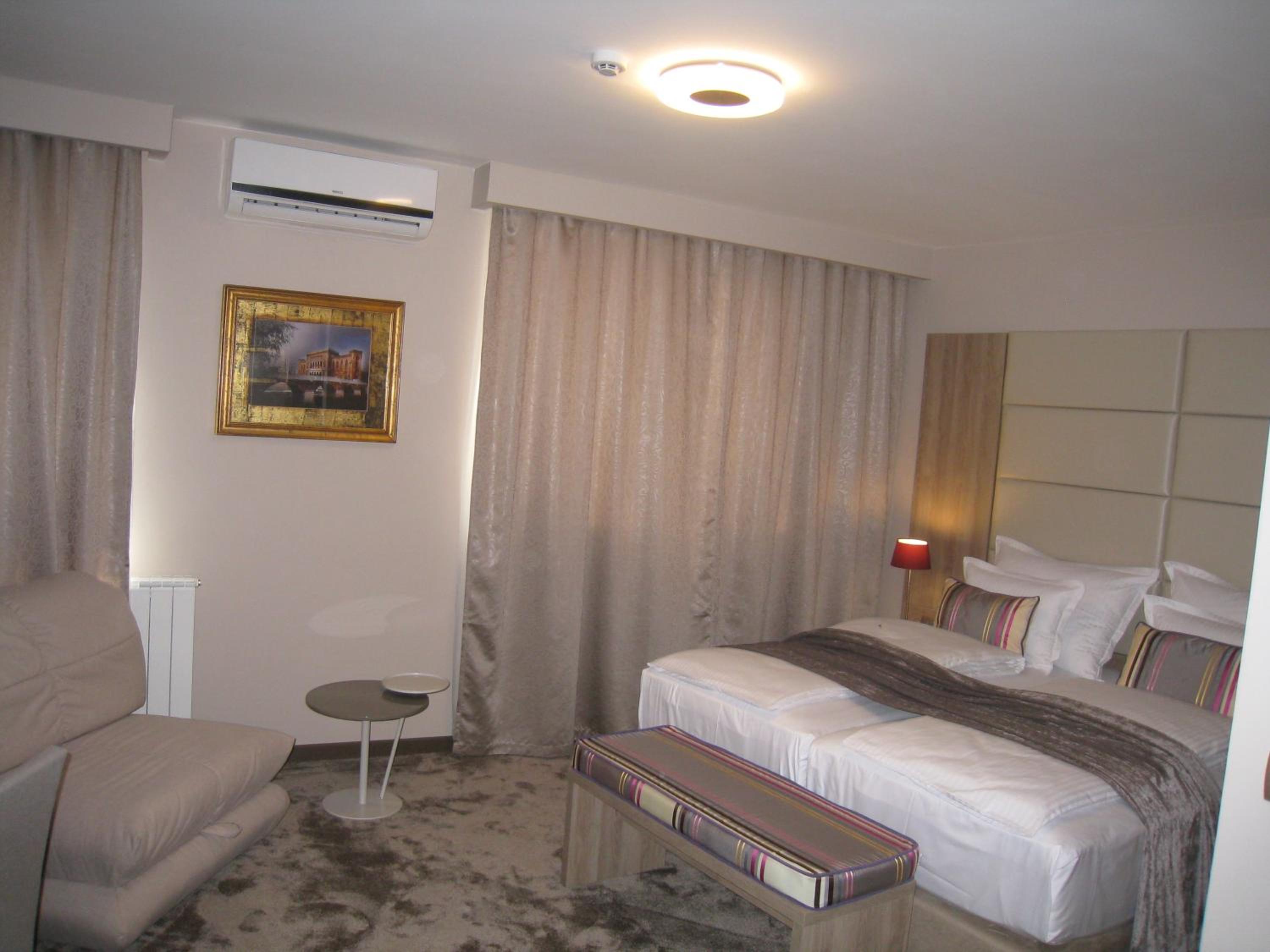 Фото VIP Hotel Sarajevo