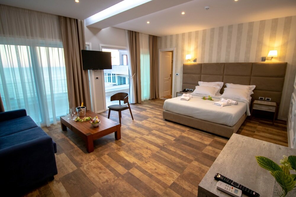 Фото Blue Marine Hotel