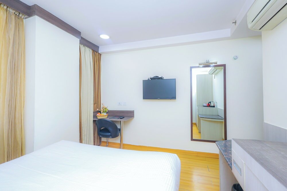 Фото Hyphen Business Hotel
