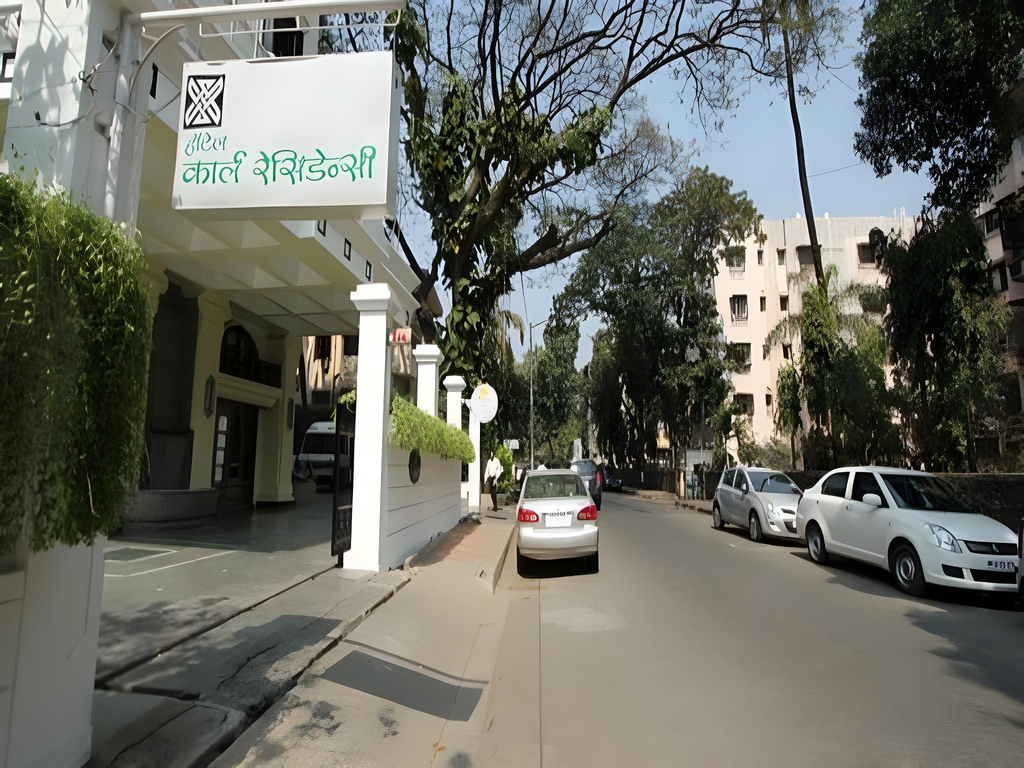 Фото Hotel Karl Residency