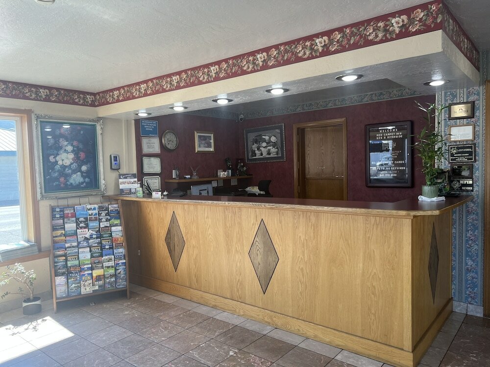 Фото Red Carpet Inn Medford