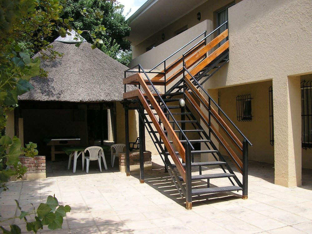 Фото Airport Lodge Guest House