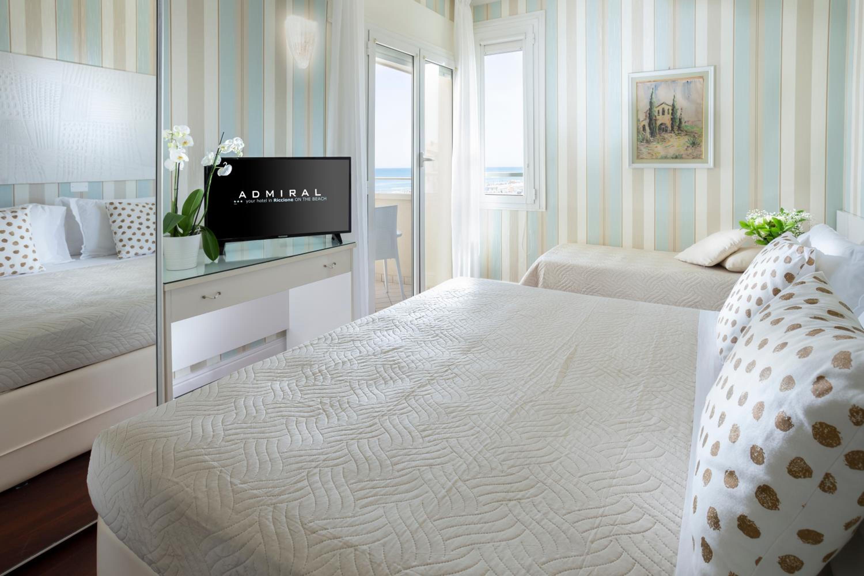 Фото Hotel Admiral