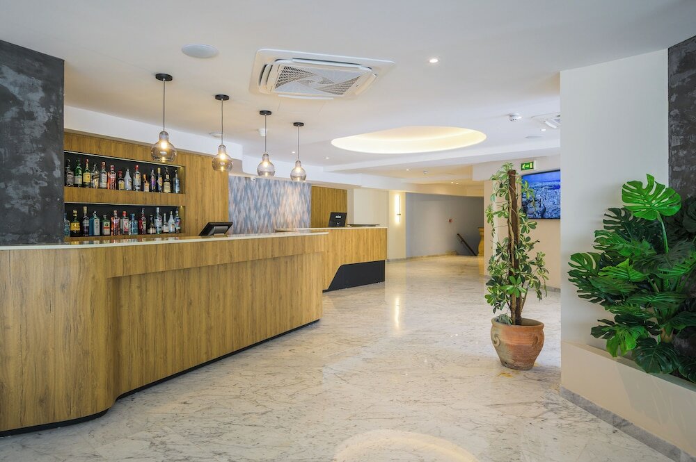 Фото Porto Azzurro Aparthotel