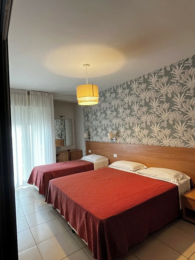 Фото Hotel Majorca