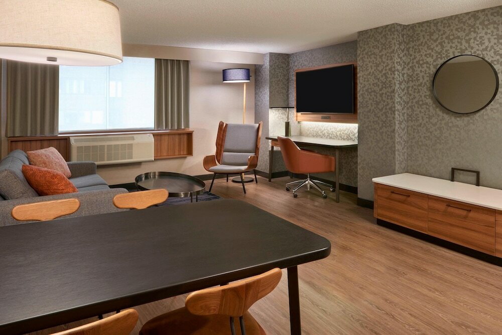 Фото Fairfield by Marriott Montreal Downtown