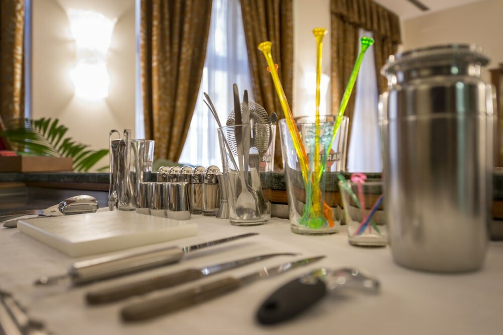 Фото Lancaster Hotel