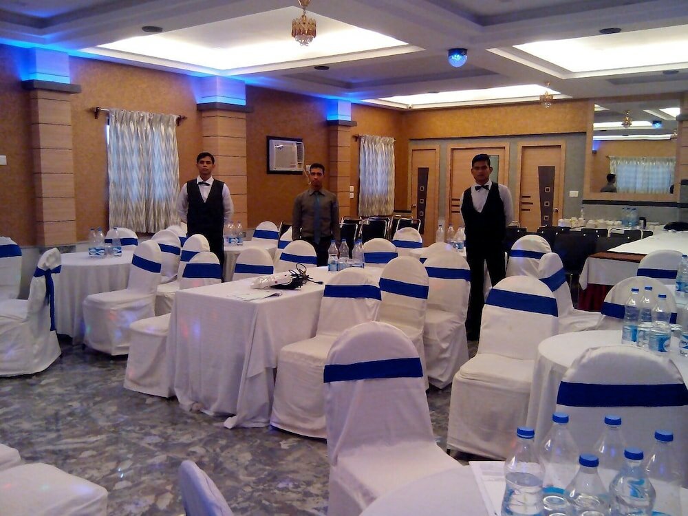 Фото Hotel Esteem