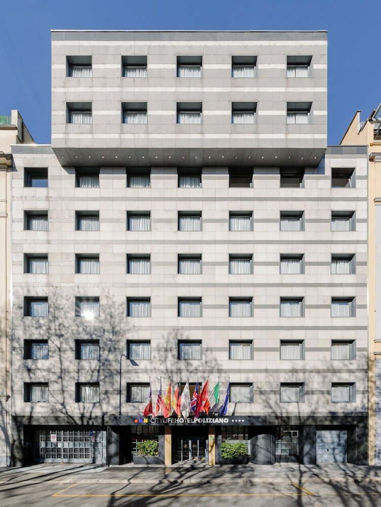 Фото отеля 2