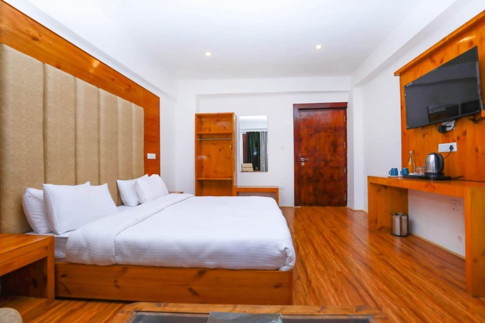 Фото Tih Hotel Sky Desert