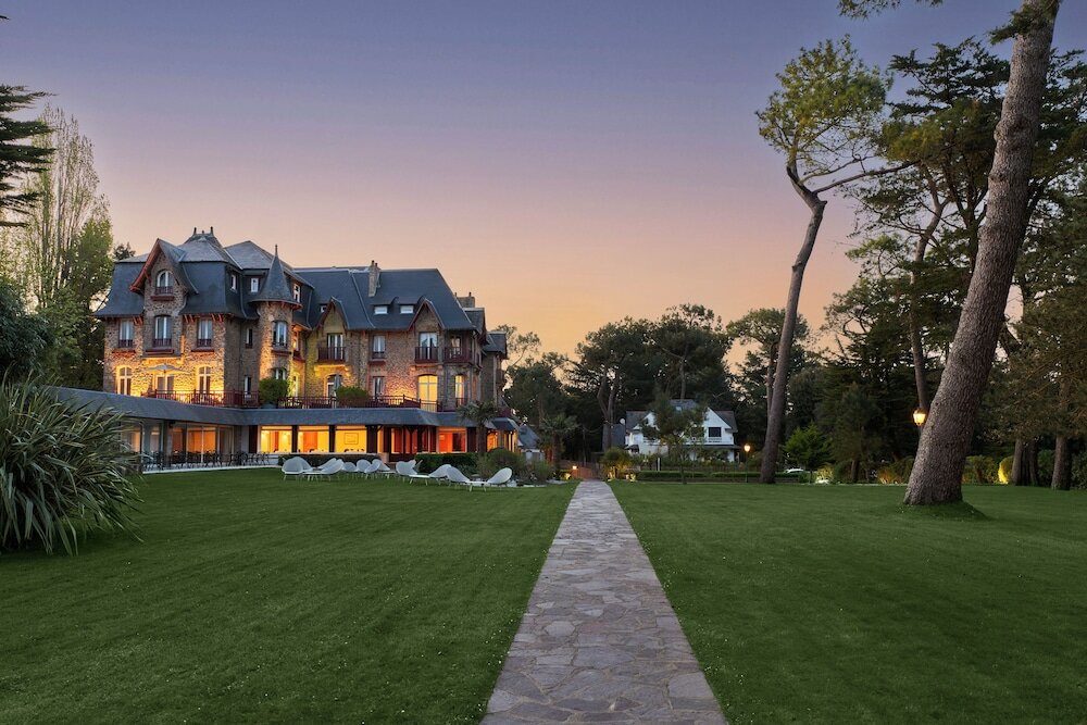 Фото Castel Marie Louise