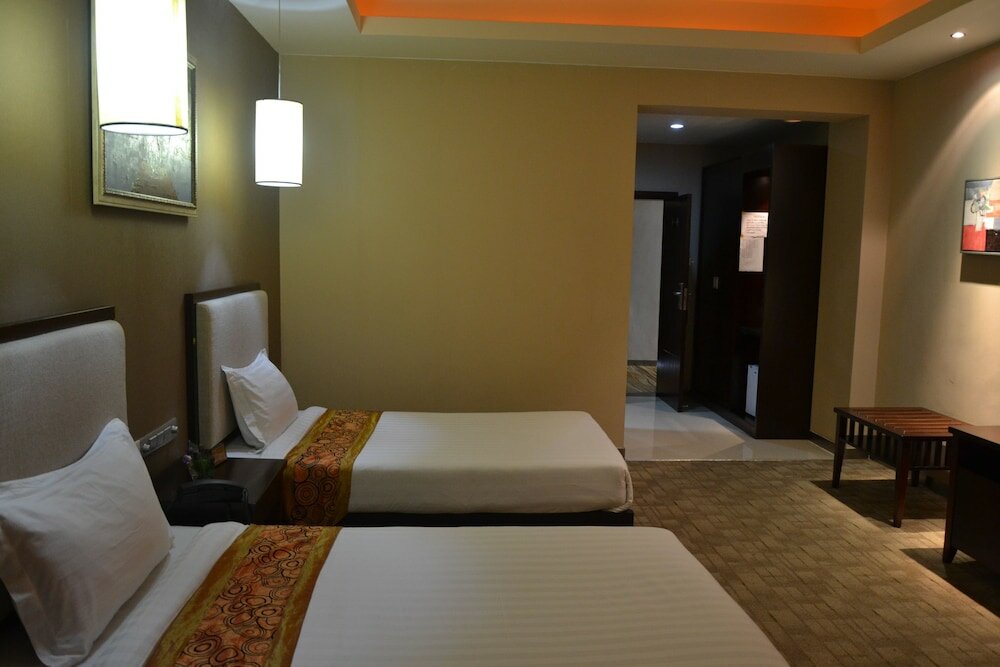 Фото Kololo Courts Hotel & Restaurant