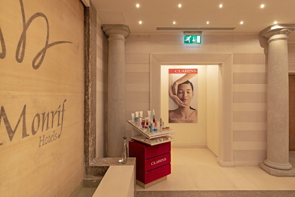 Фото Royal Hotel Carlton