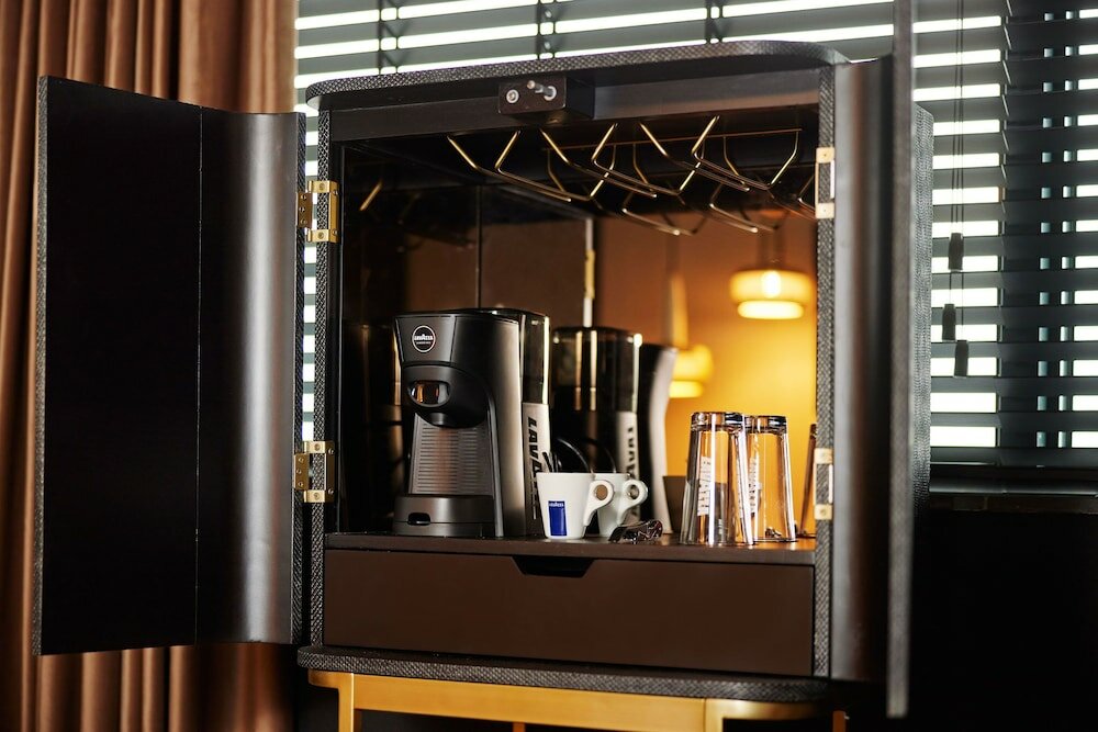 Фото The James Hotel Rotterdam