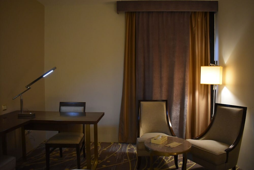 Фото Al Mutlaq Hotel