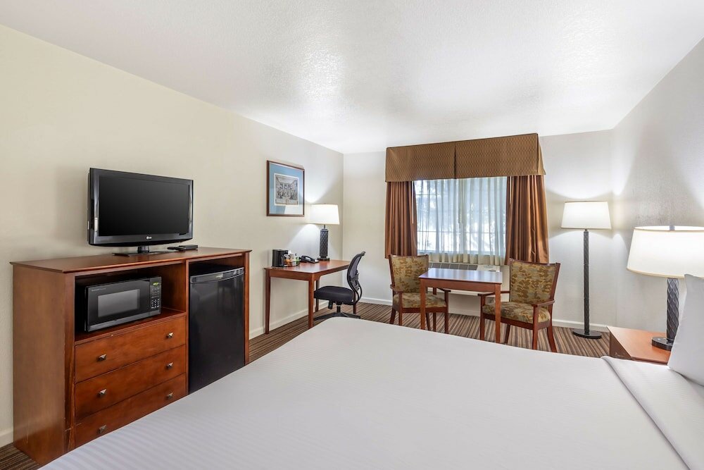 Фото Best Western Capital City Inn