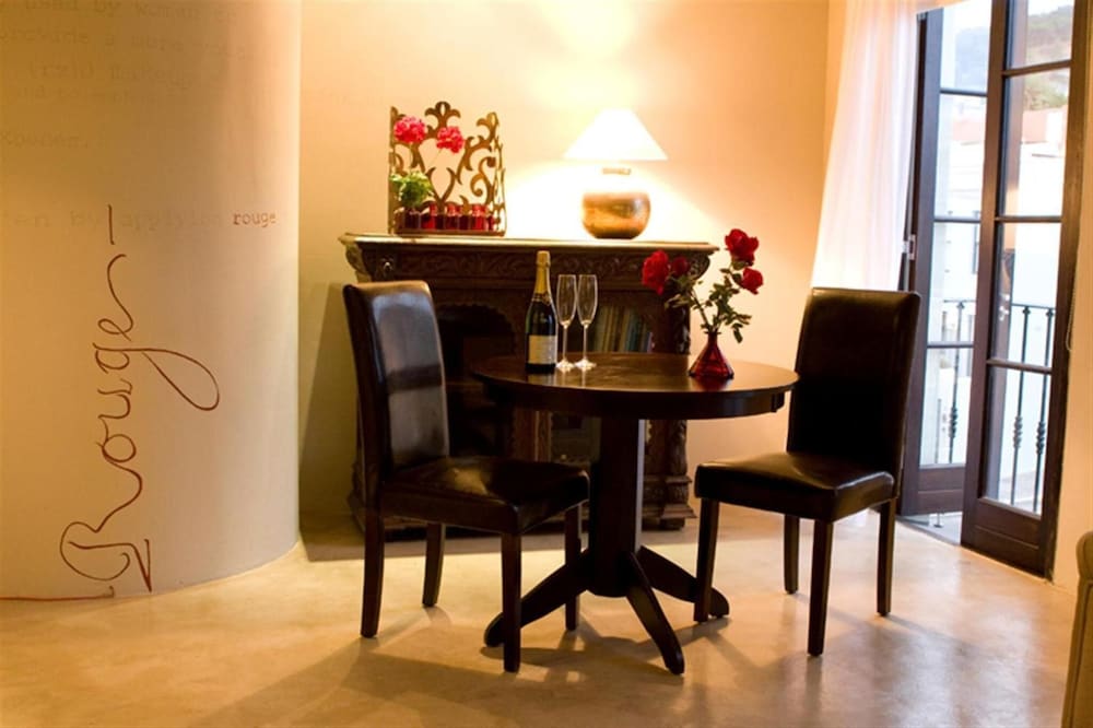 Фото Rouge on Rose Boutique Hotel