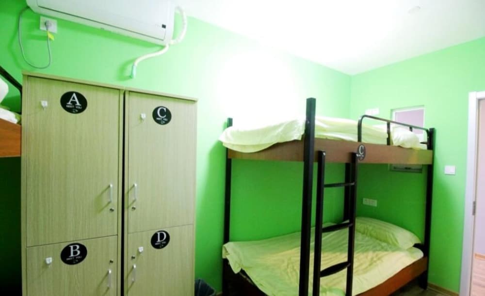 Фото Meet Fish International Youth Hostel