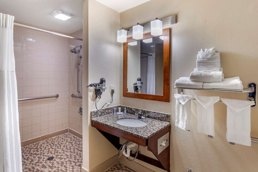 Фото Comfort Inn Nashville West