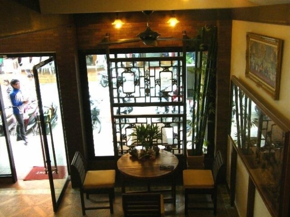 Фото The Red Balcony Inn