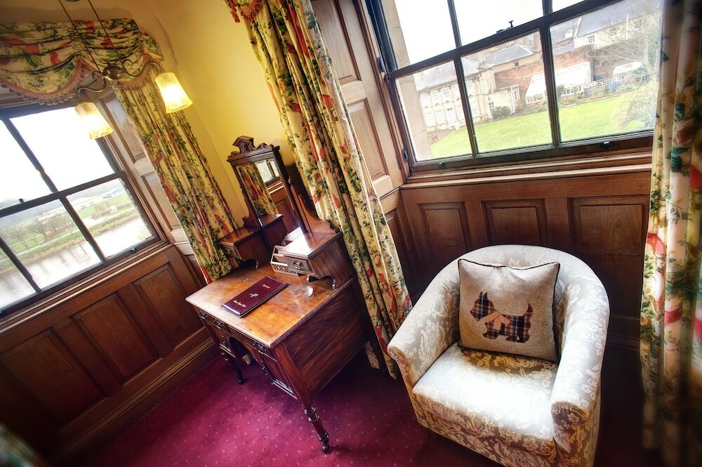 Фото Ednam House Hotel