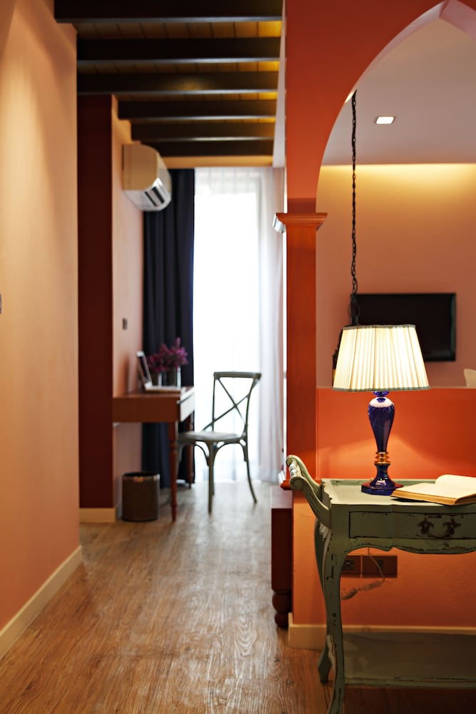 Фото Amber Boutique Silom Hotel