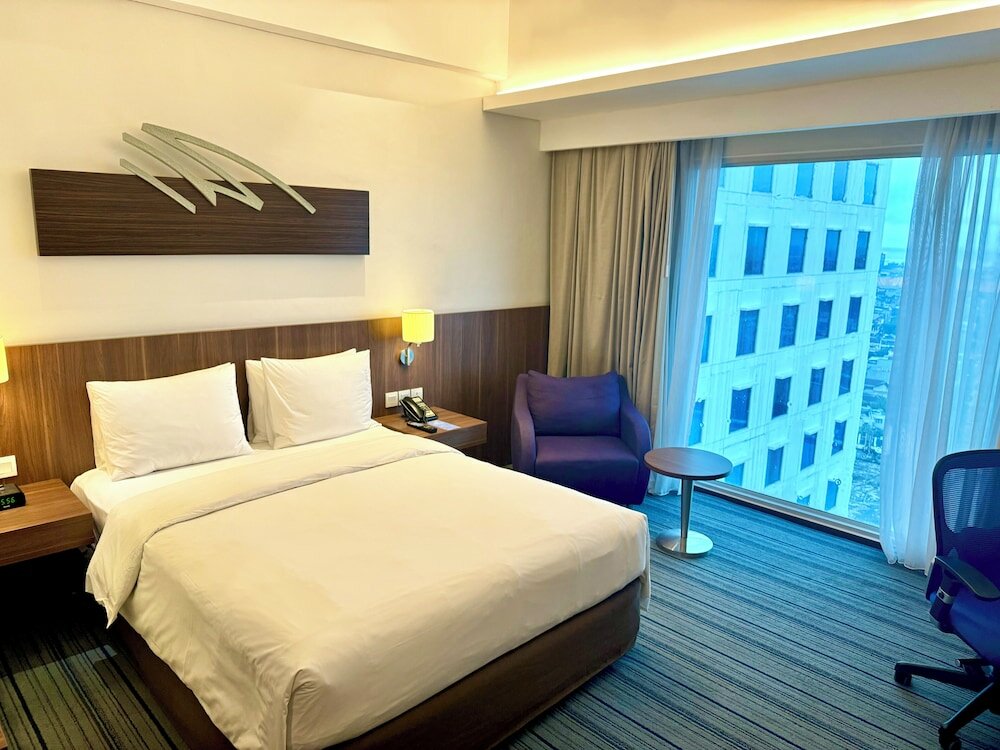 Фото Holiday Inn Express Jakarta Pluit Citygate, an Ihg Hotel