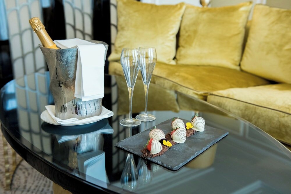 Фото The Wellesley Knightsbridge, a Luxury Collection Hotel, London