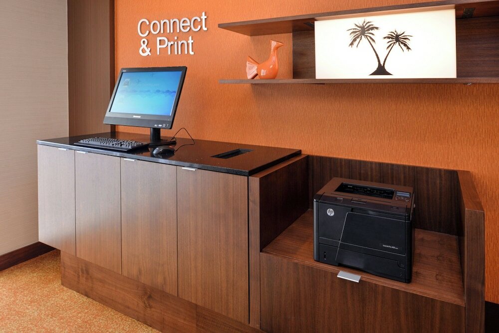 Фото Fairfield Inn by Marriott Orlando Airport